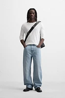 JEAN RELAXED FIT STRUCTURÉ