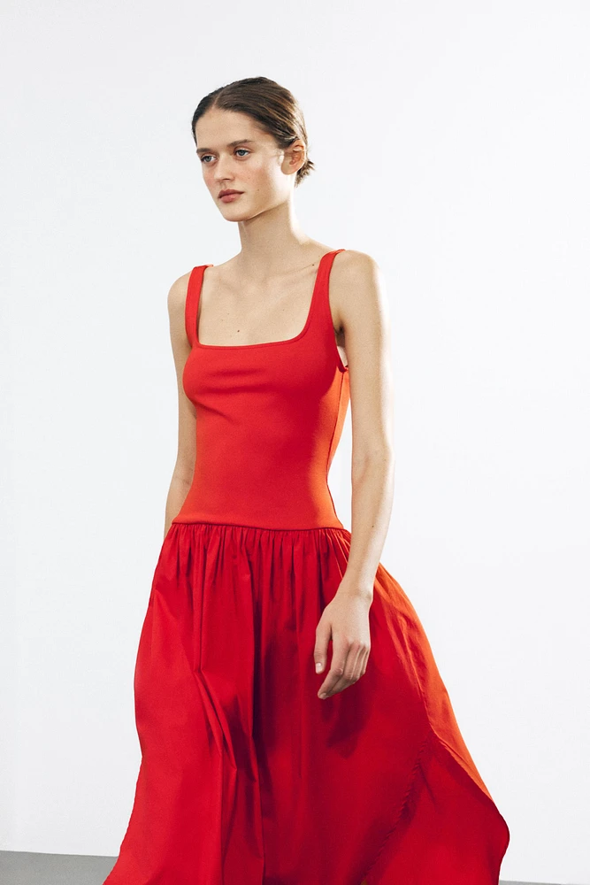 CONTRASTING MIDI DRESS
