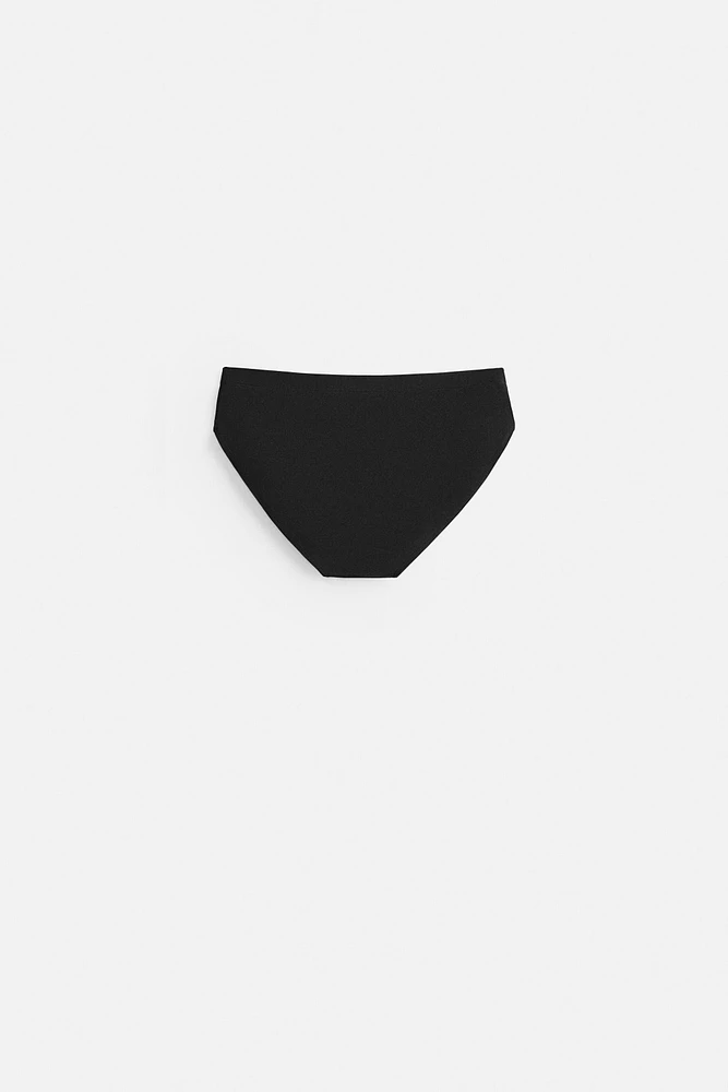 FITTED SWIM BRIEFS