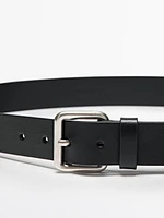 Ceinture en cuir avec boucle métallisée