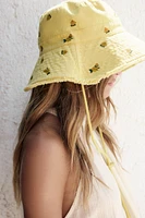 FLORAL EMBROIDERY BUCKET HAT
