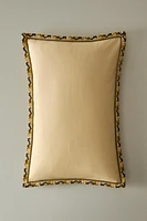 THROW PILLOW COVER WITH GEOMETRIC EDGE