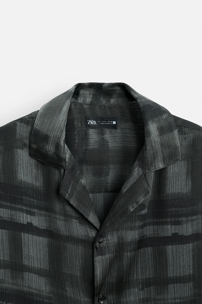 CHEMISE À IMPRIMÉ ABSTRAIT
