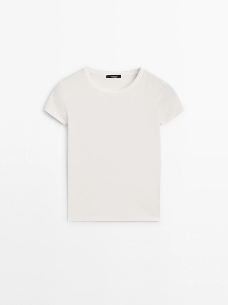 Short sleeve T-shirt with trim details