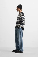 PULL EN JACQUARD GÉOMÉTRIQUE