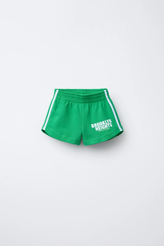 TEXT SIDE STRIPE SHORTS