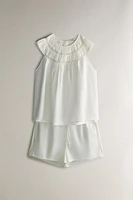 GATHERED SHORTS WITH LACE