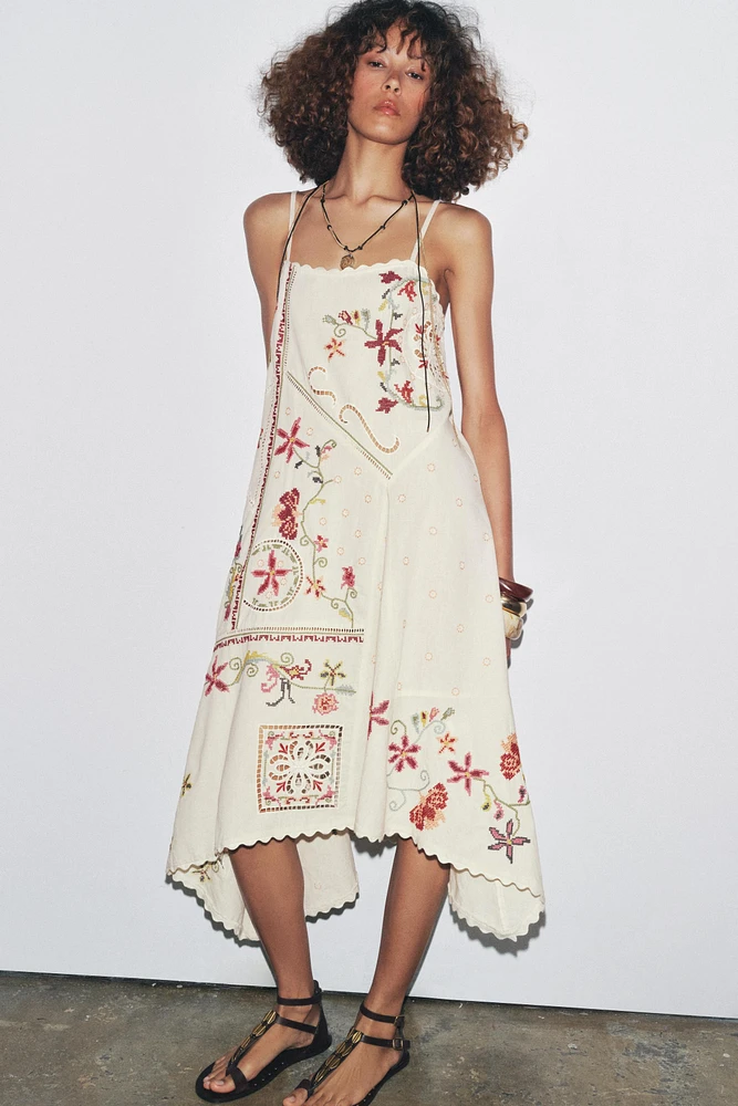 ZW COLLECTION FLORAL EMBROIDERED ASYMMETRIC DRESS