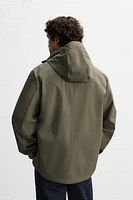 LIGHTWEIGHT WIND-RESISTANT PARKA