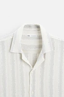 CHEMISE À TEXTURE AVEC RAYURES
