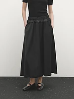 Technical fabric skirt with wool