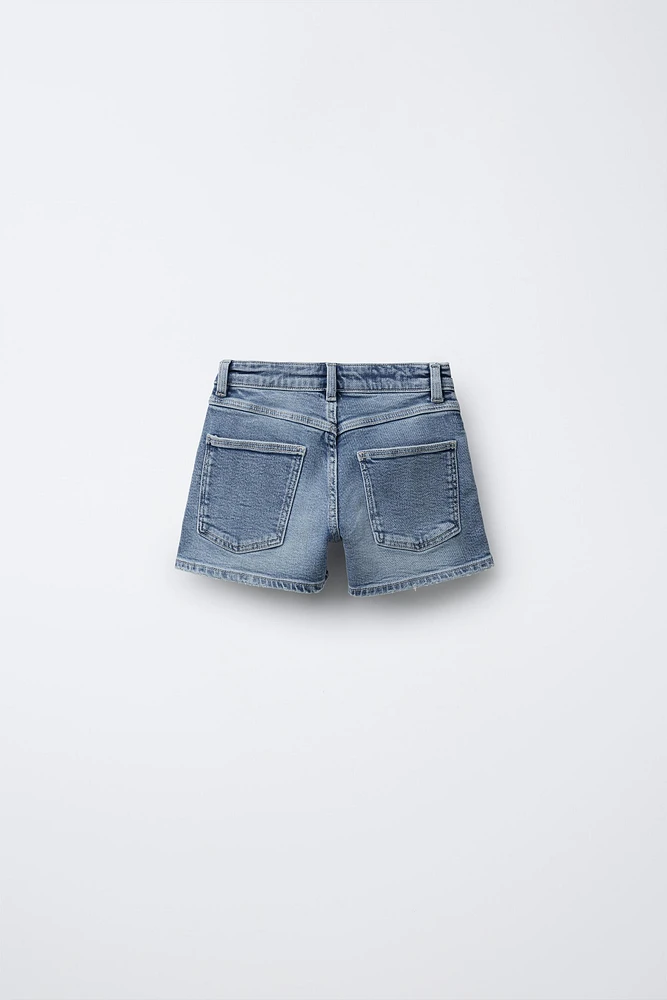 SHORT EN DENIM AVEC STRASS ÉTOILES