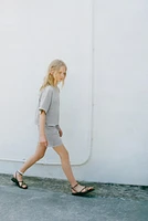 ENSEMBLE T-SHIRT ET BERMUDA TEINT EN PIÈCE