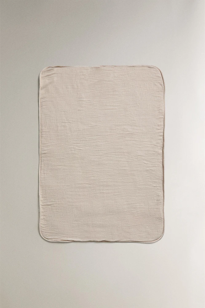 COUVERTURE ENFANT AJOURÉE LUNE