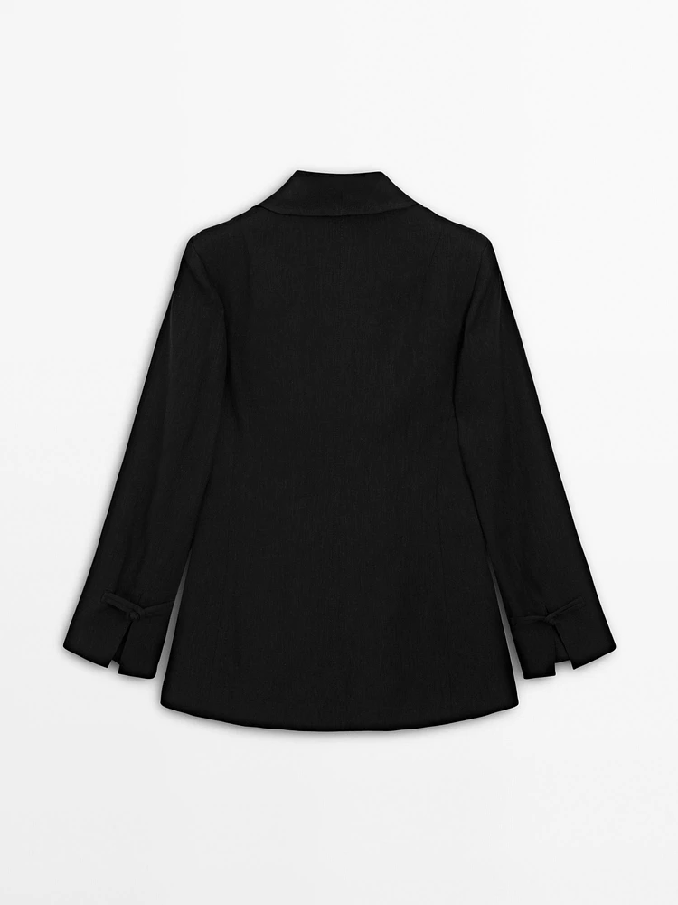 Linen blend blazer with fastening detail