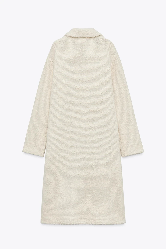 MANTEAU EN MAILLE AVEC LAINE