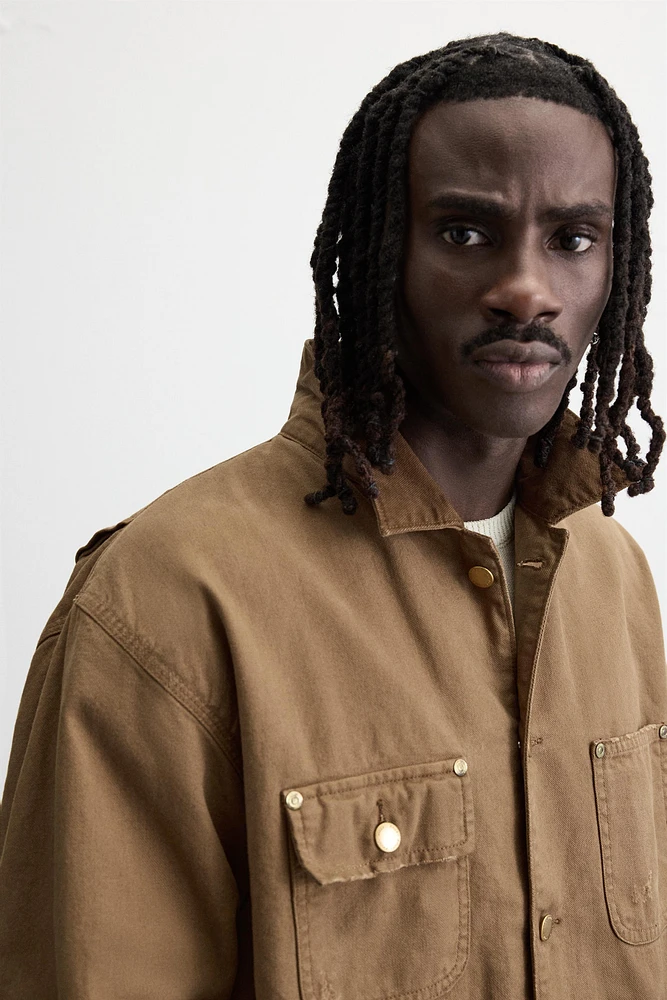 VESTE DÉLAVÉE AVEC COL EN CONTRASTE