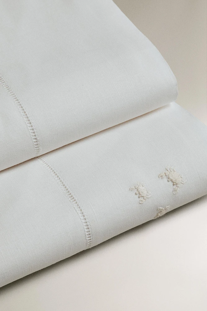 DRAP DE DESSUS BRODERIE CRABE