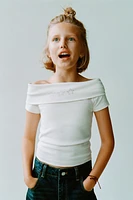 OFF SHOULDER STUDDED T-SHIRT