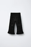 PANTALON EN MAILLE AU CROCHET AVEC DENTELLE