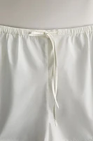 GATHERED SHORTS WITH LACE