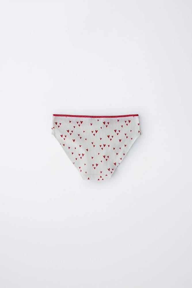 6- ANS/ LOT DE TROIS CULOTTES CŒURS