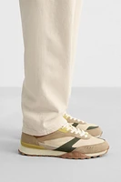RETRO STYLE SNEAKERS