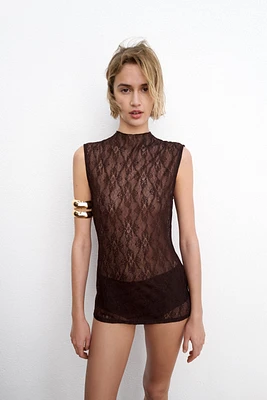 LACE TOP
