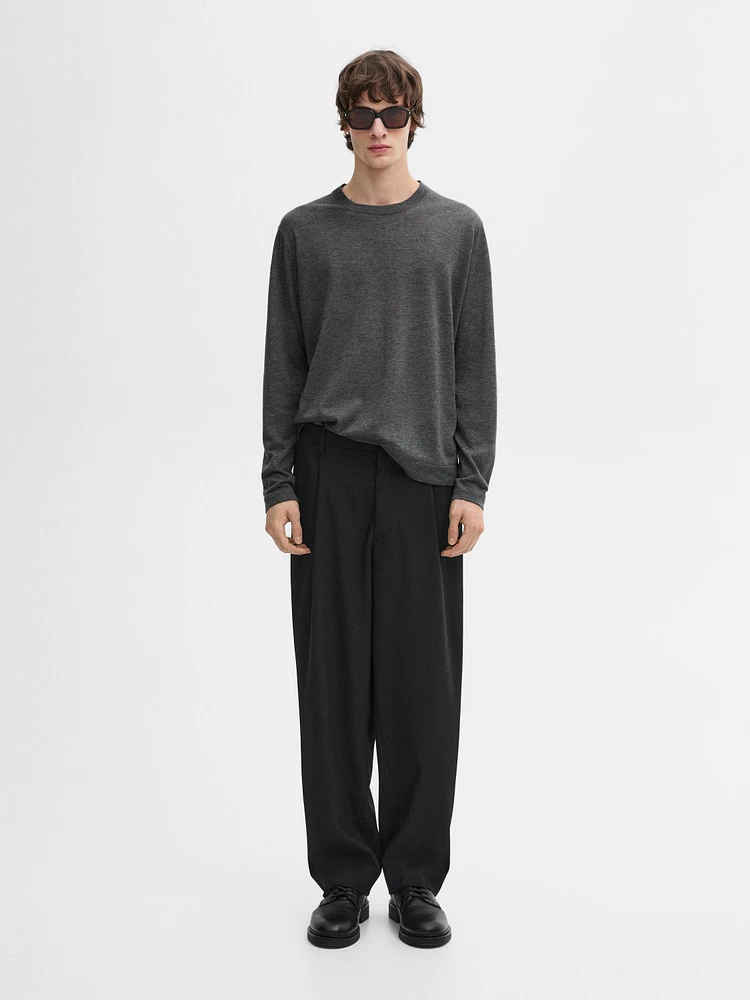 Lightweight knit 100% cashmere sweater