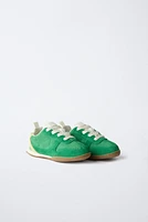 SOFT SNEAKERS