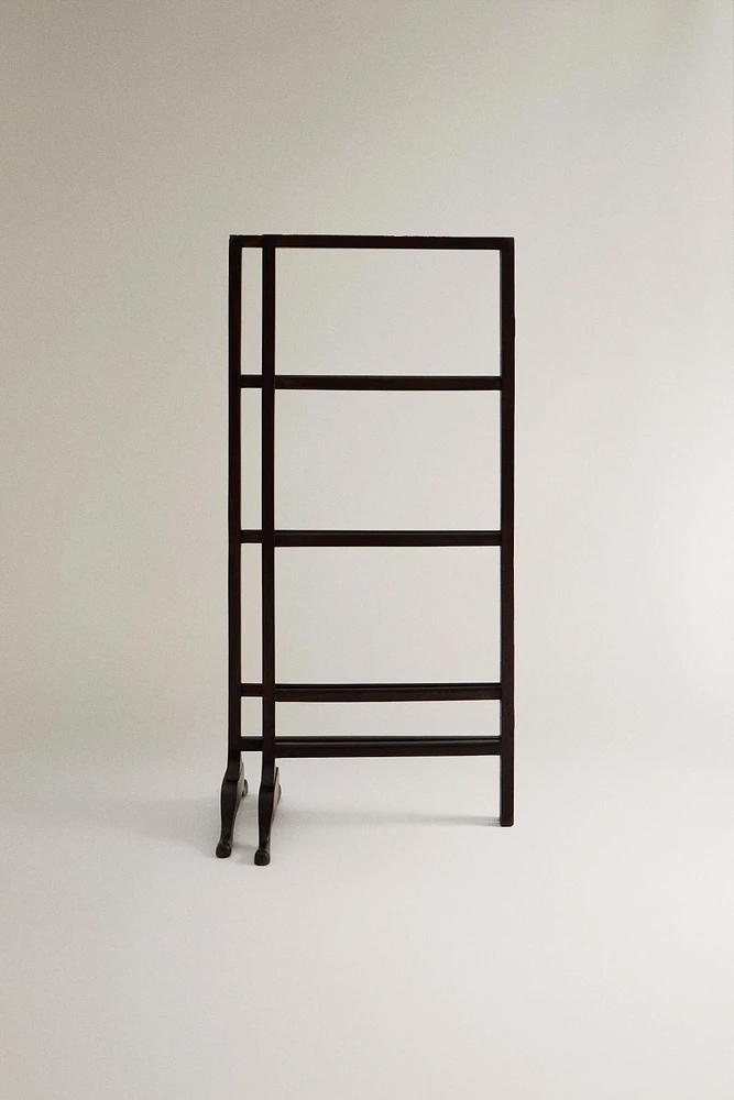 FOLDABLE TOWEL RACK
