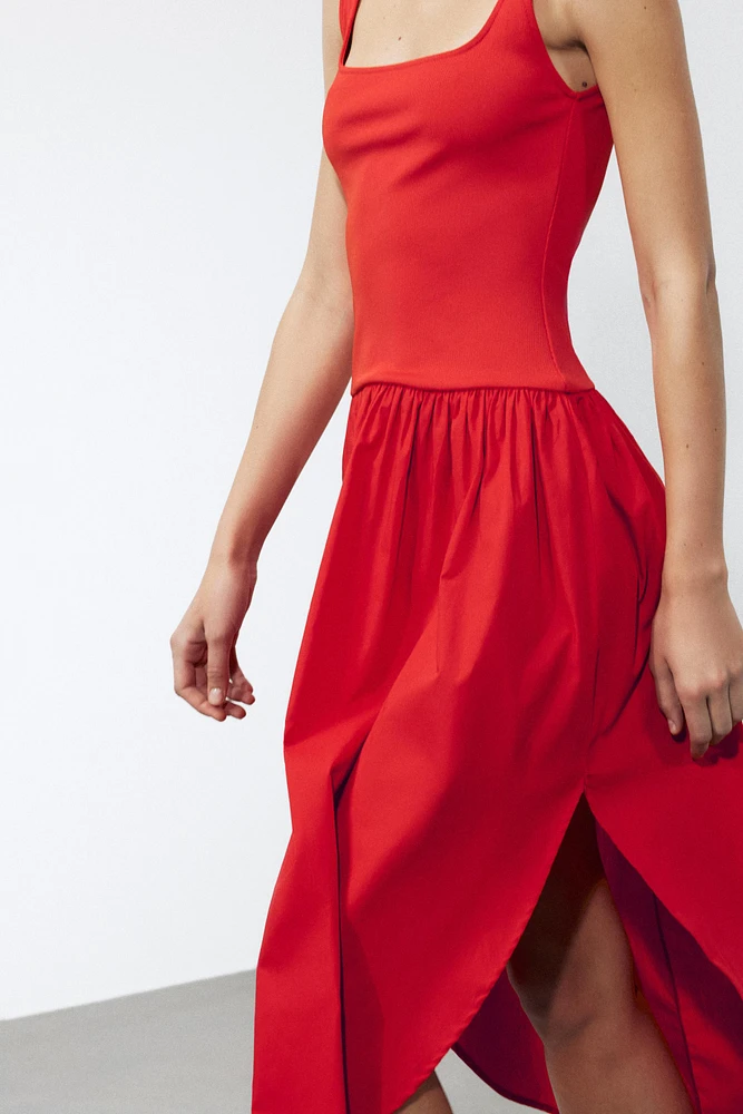 CONTRASTING MIDI DRESS