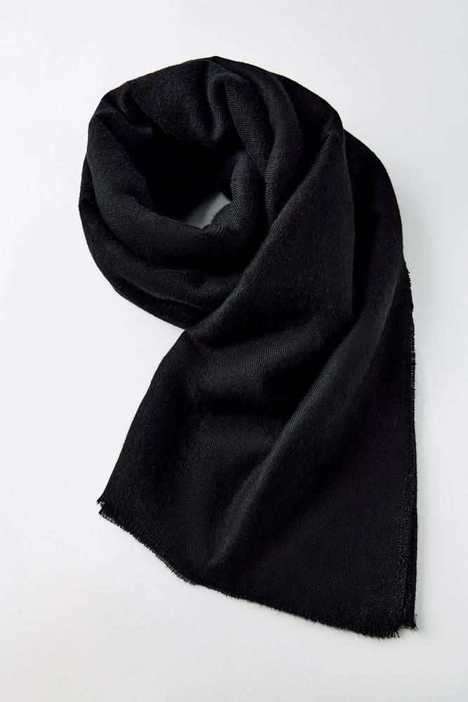 SOFT SCARF