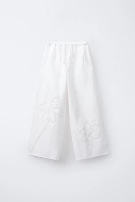 EMBROIDERED FLORAL STRAIGHT-LEG PANTS