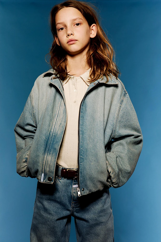 WORN EFFECT DENIM BOMBER JACKET CLOSED ©