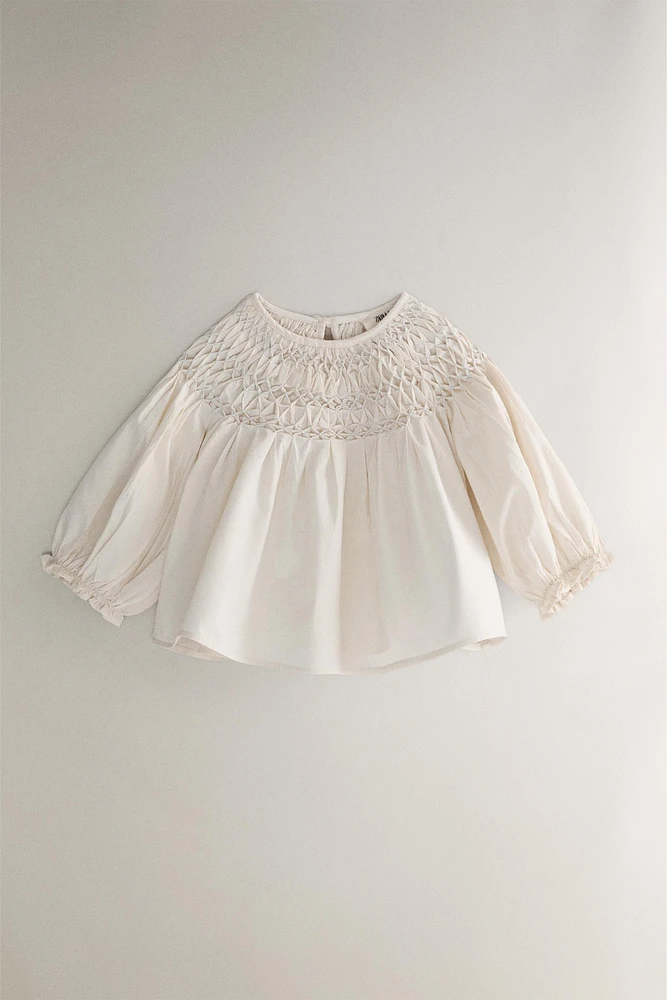 CHILDREN'S SMOCKED BABY SET