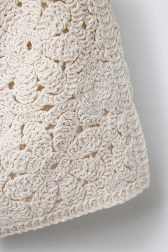 JUPE EN MAILLE AU CROCHET