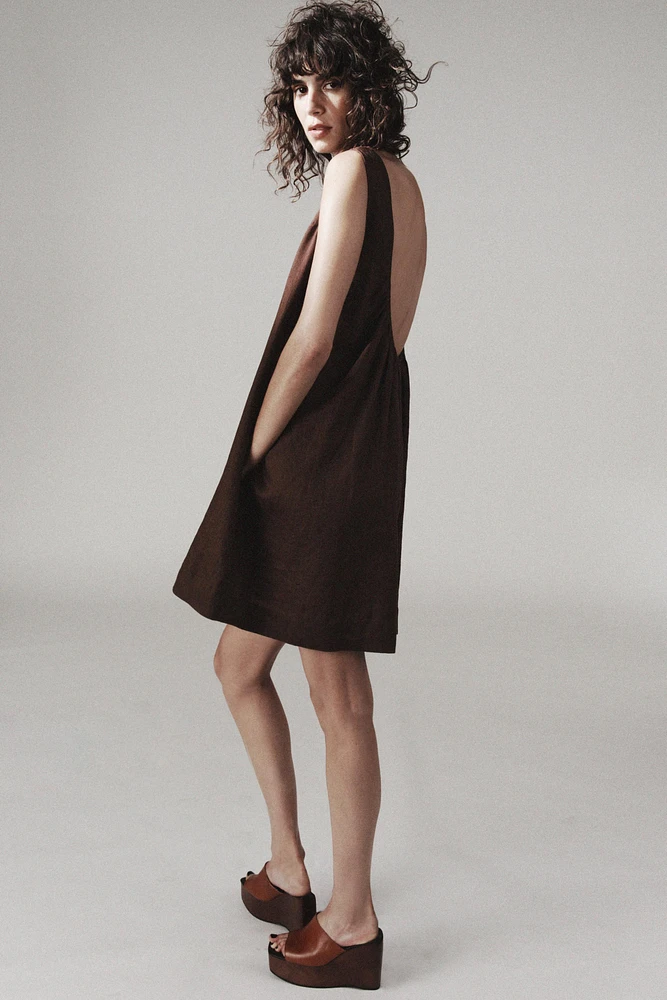 LEATHER WEDGE