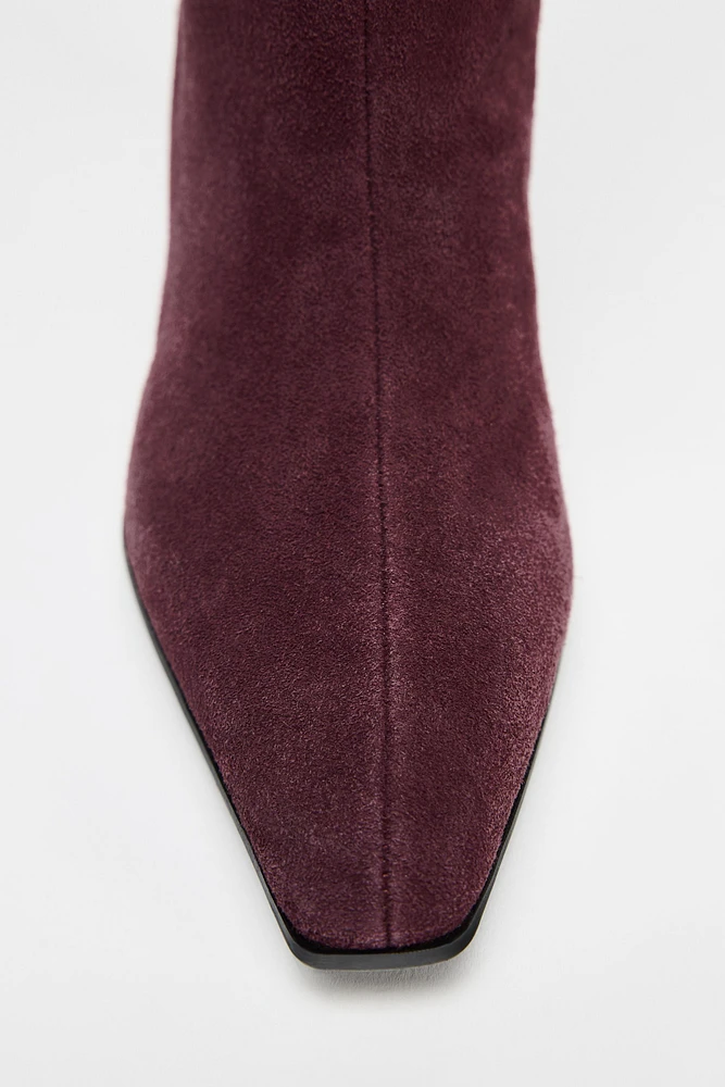 BOTTES À TALONS EN DAIM
