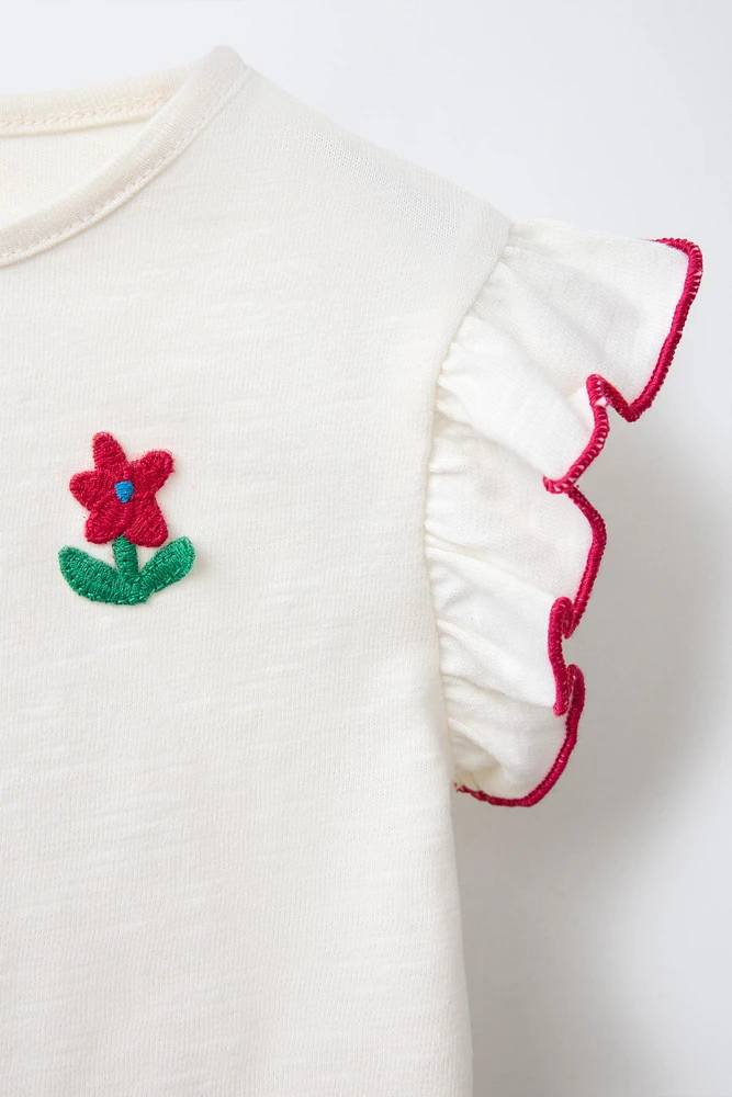 FLOWER APPLIQUÉ T-SHIRT