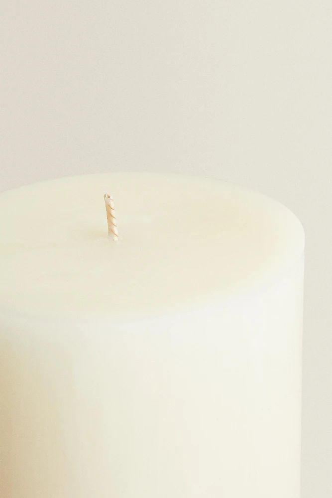 BOUGIE DÉCORATIVE LONGUE CYLINDRIQUE