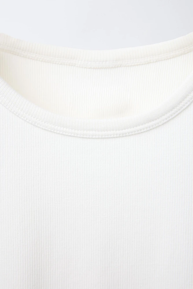RIBBED CUT OUT BOW T-SHIRT