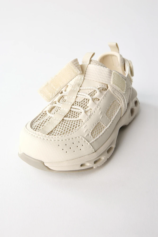 MESH SNEAKERS