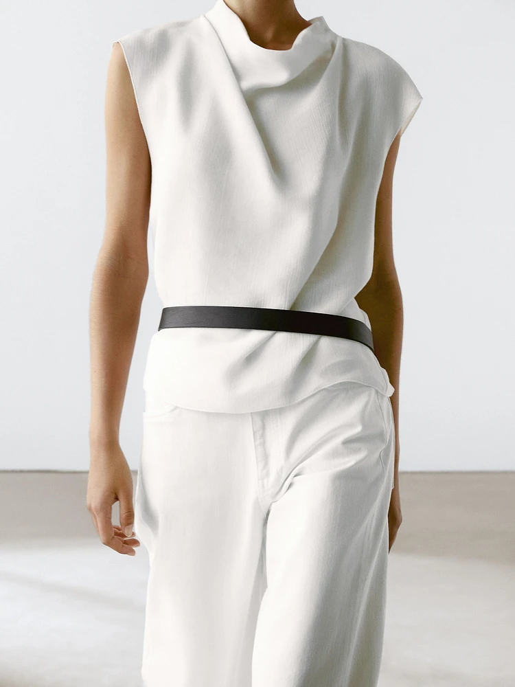 Flowing blouse with draped collar