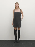 Robe courte à bretelles