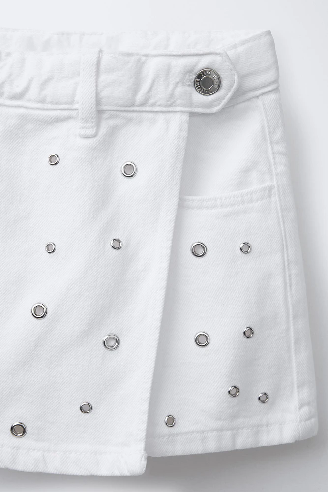 EYELET SKORT SHORTS