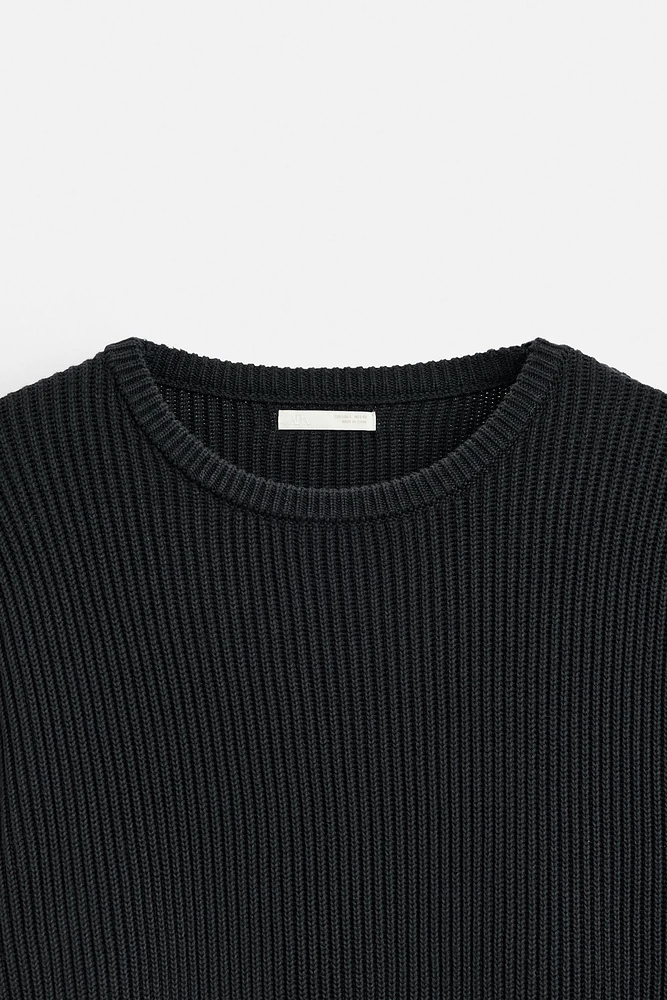 PULL STRUCTURÉ À BOUTONS