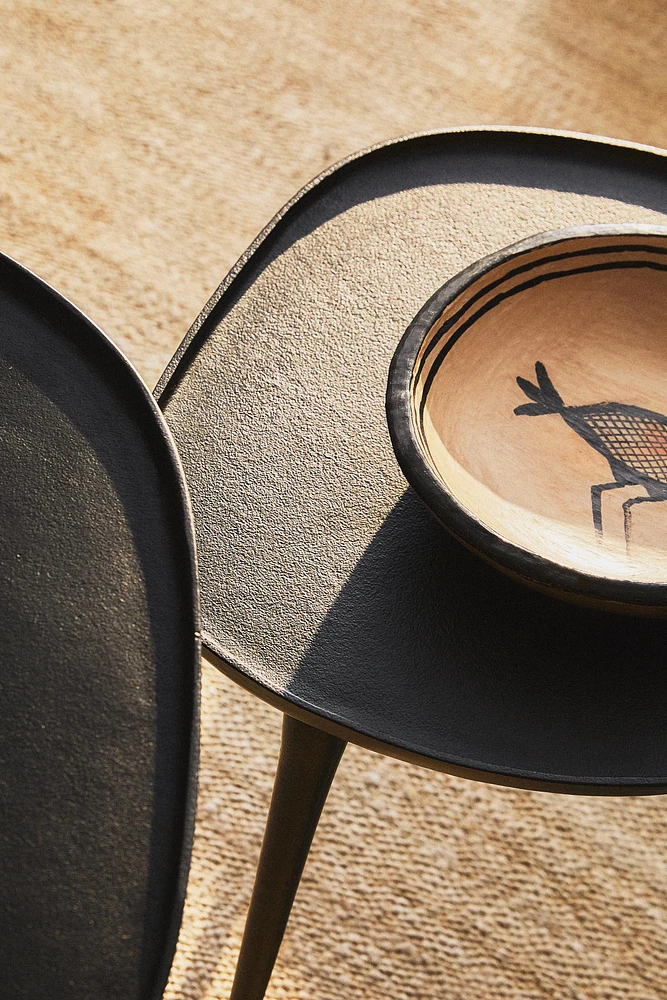 METAL SIDE TABLE