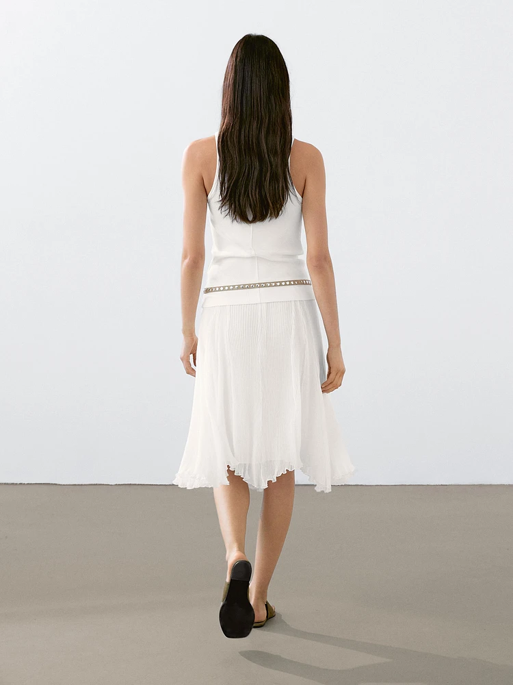 Pleated skirt with godet detail