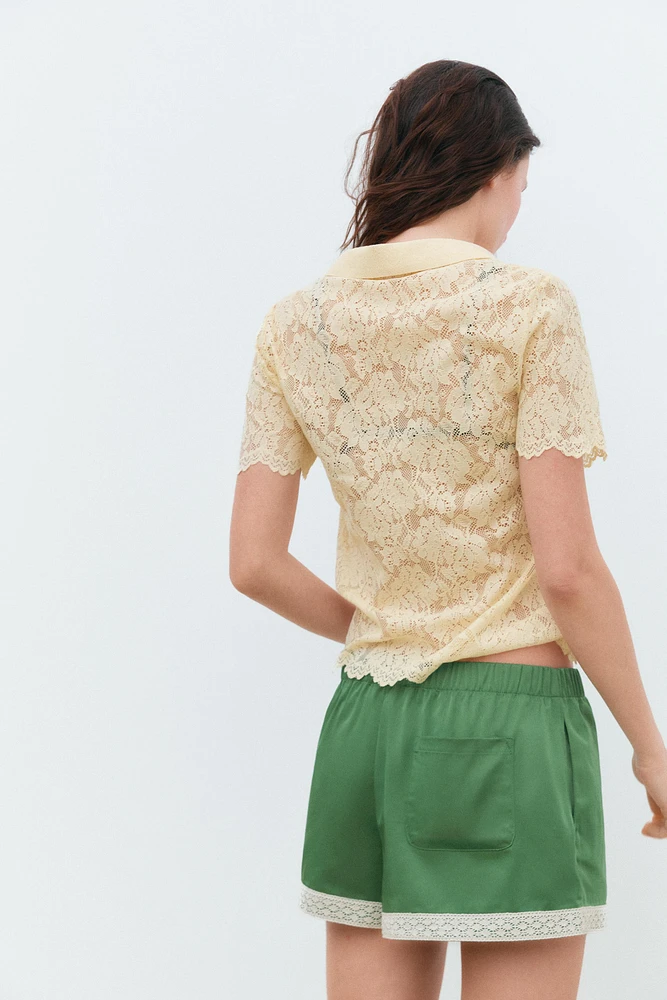 SATIN EFFECT SHORTS WITH LACE